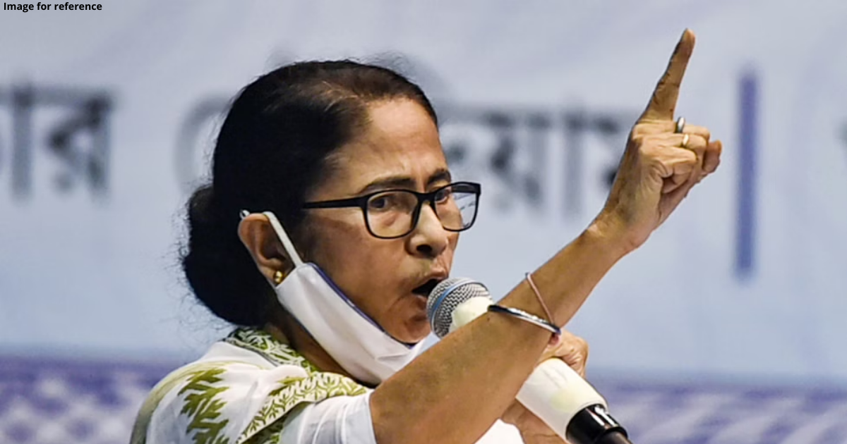 Mamata Banerjee accuses BJP for using CBI, ED to scare rivals